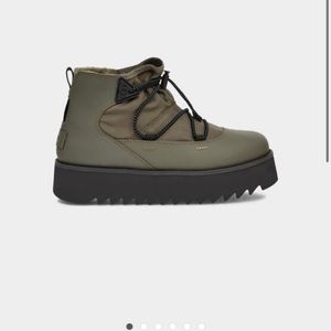 UGG Classic Rising Toggle Ankle Boot